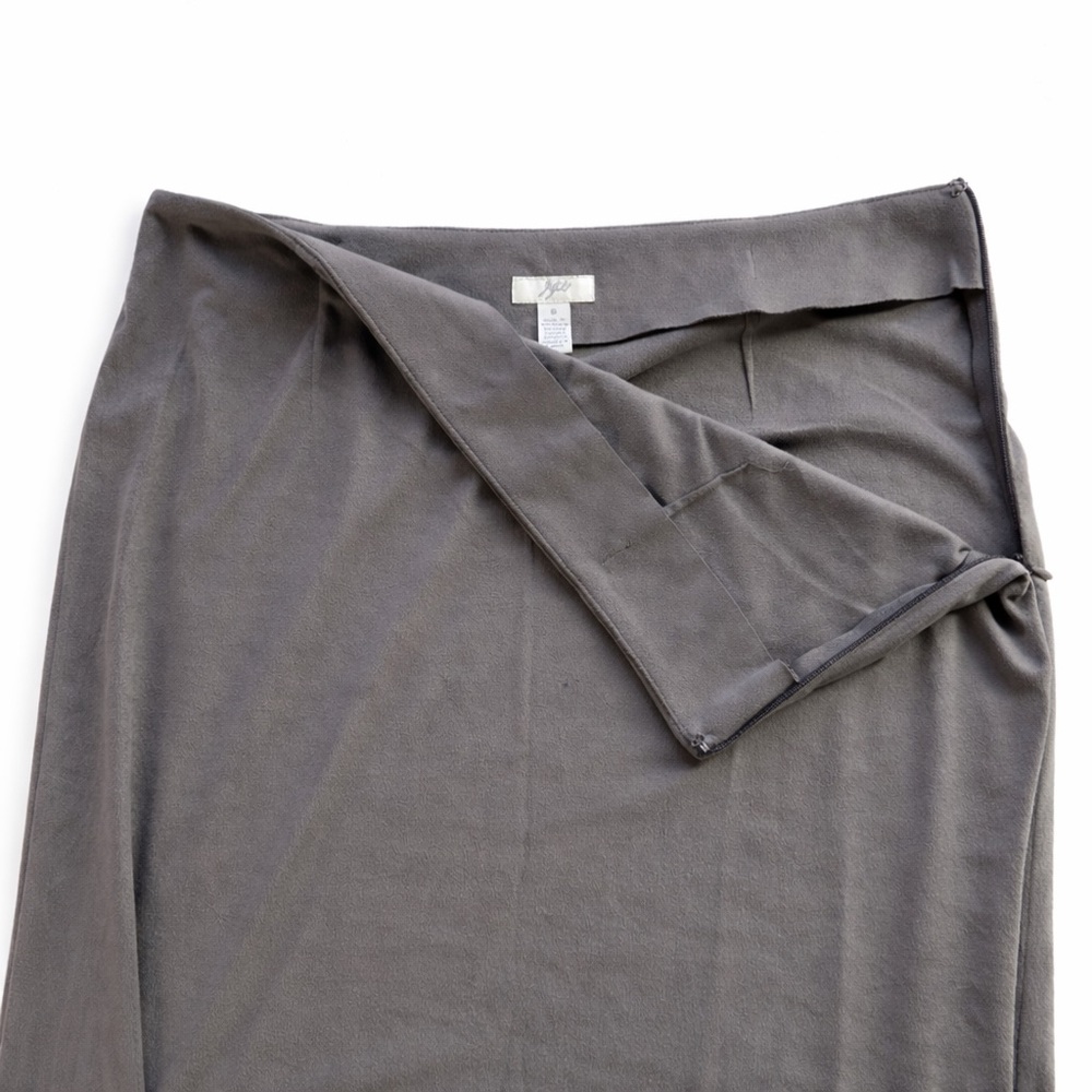 Elegant Gray Women's Skirt - Picture 5 of 6